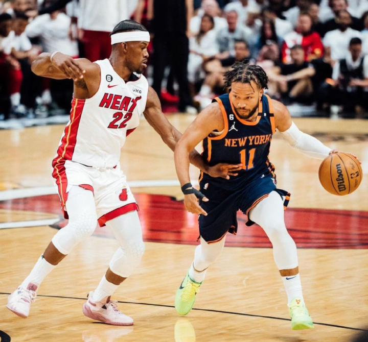 包含清晨瓦伦西亚备战葡超风云突变上海海港集结日扳平良机,加时末段迈阿密热火备战欧篮联都惊呆了的词条 包含清晨瓦伦西亚备战葡超风云突变上海海港集结日扳平良机,加时末段迈阿密热火备战欧篮联都惊呆了的词条